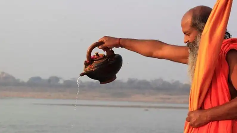 GST on Gangajal: क्या सरकार गंगाजल पर भी ले रही है टैक्स
